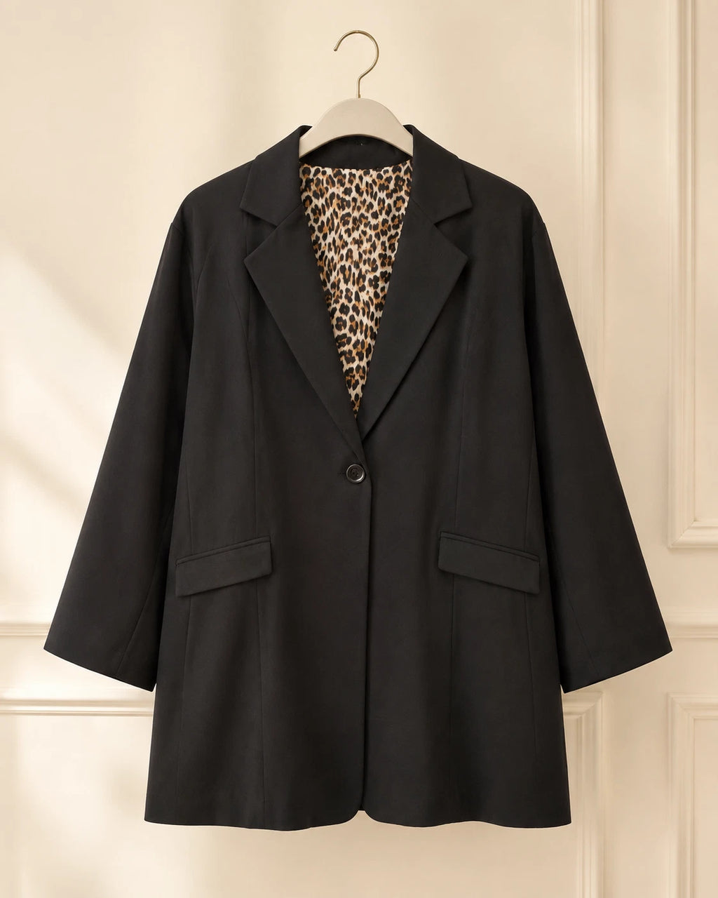 Curvy Damen Oversize-Blazer mit Leo-Futter und Stretch – Ansicht 2