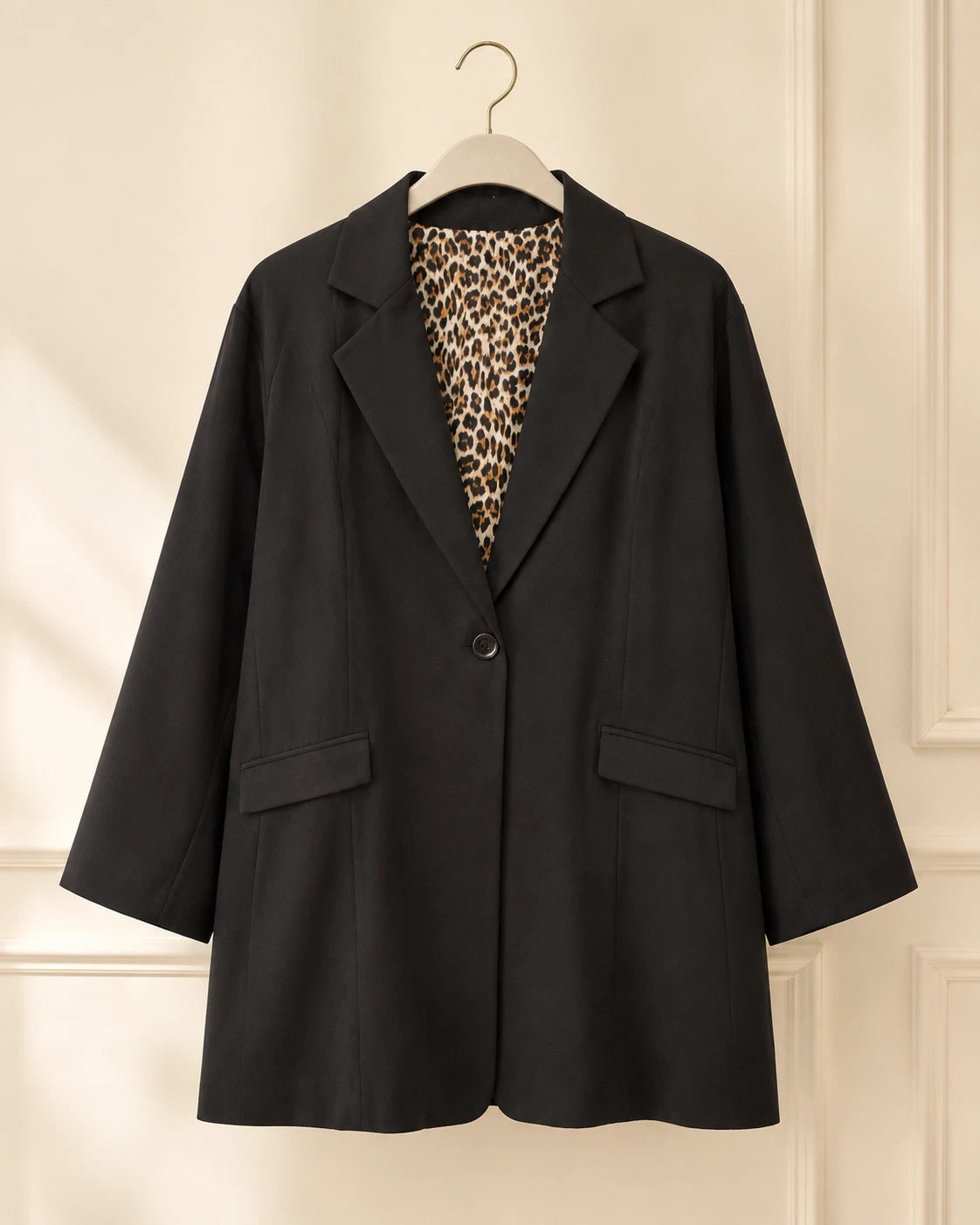 Curvy Damen Oversize-Blazer mit Leo-Futter und Stretch – Ansicht 2
