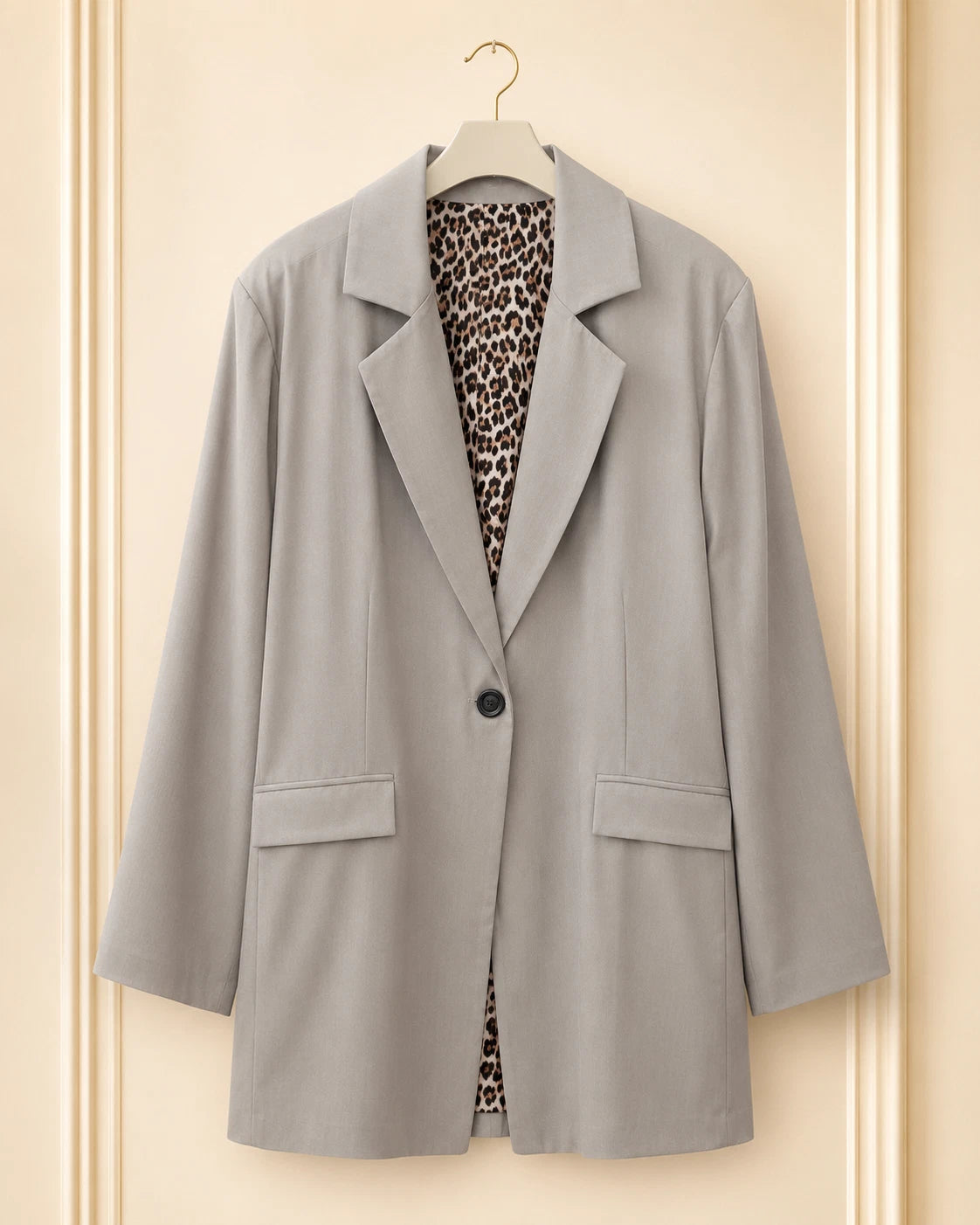 Curvy Damen Oversize-Blazer mit Leo-Futter und Stretch – Ansicht 4