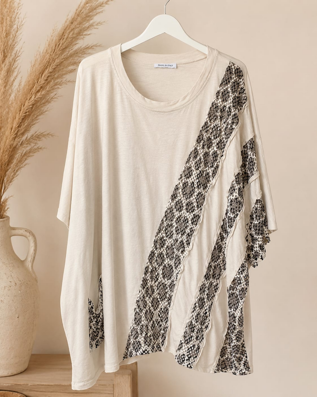 Damen Oversize Tunika Shirt Schlangenprint Rüschen Beige 50–60 Made in Italy – Produktbild 3