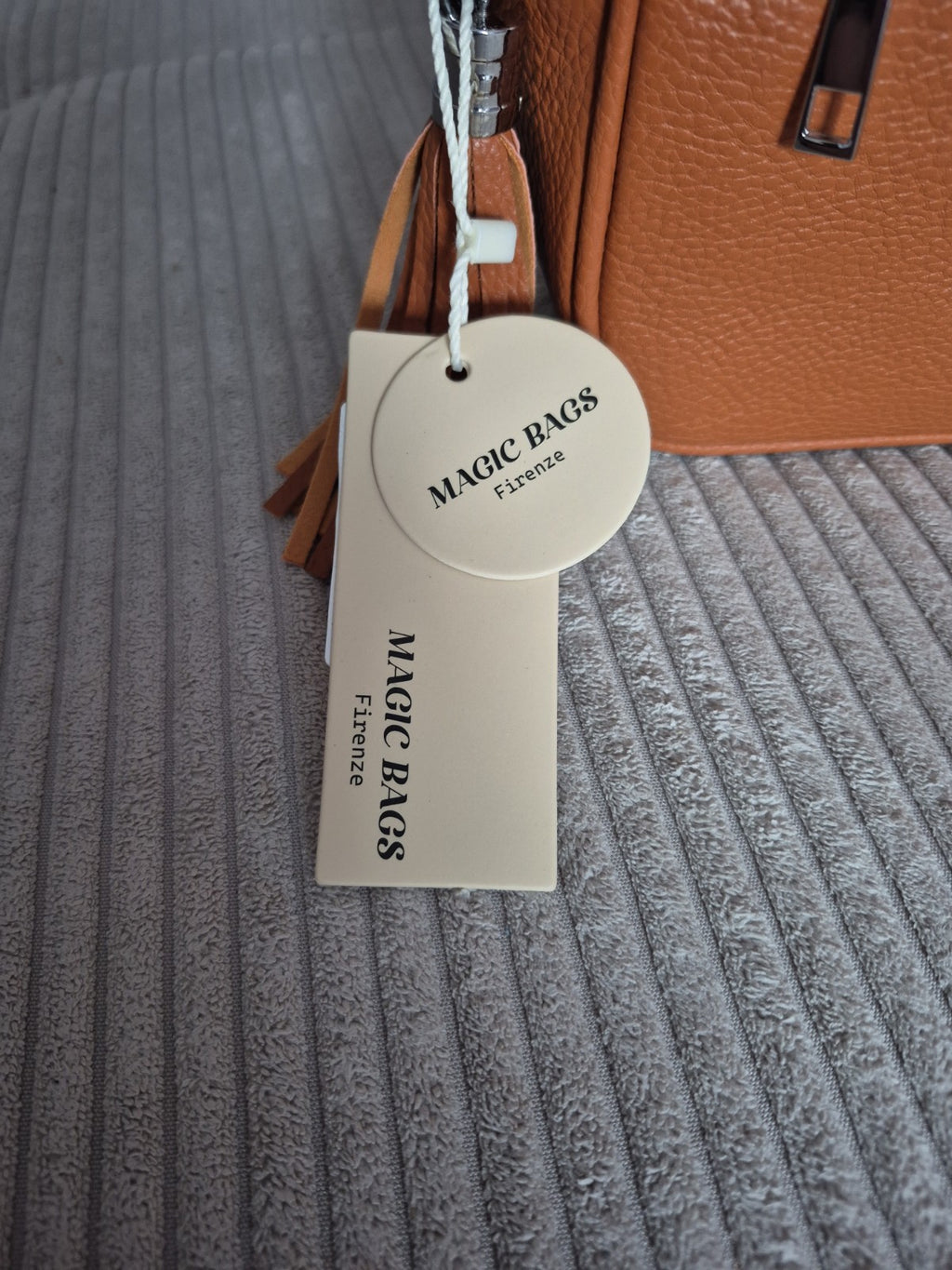 Magic Bags Firenze Damen Umhängetasche Cognac Camel Tasche Quaste – Produktbild 2