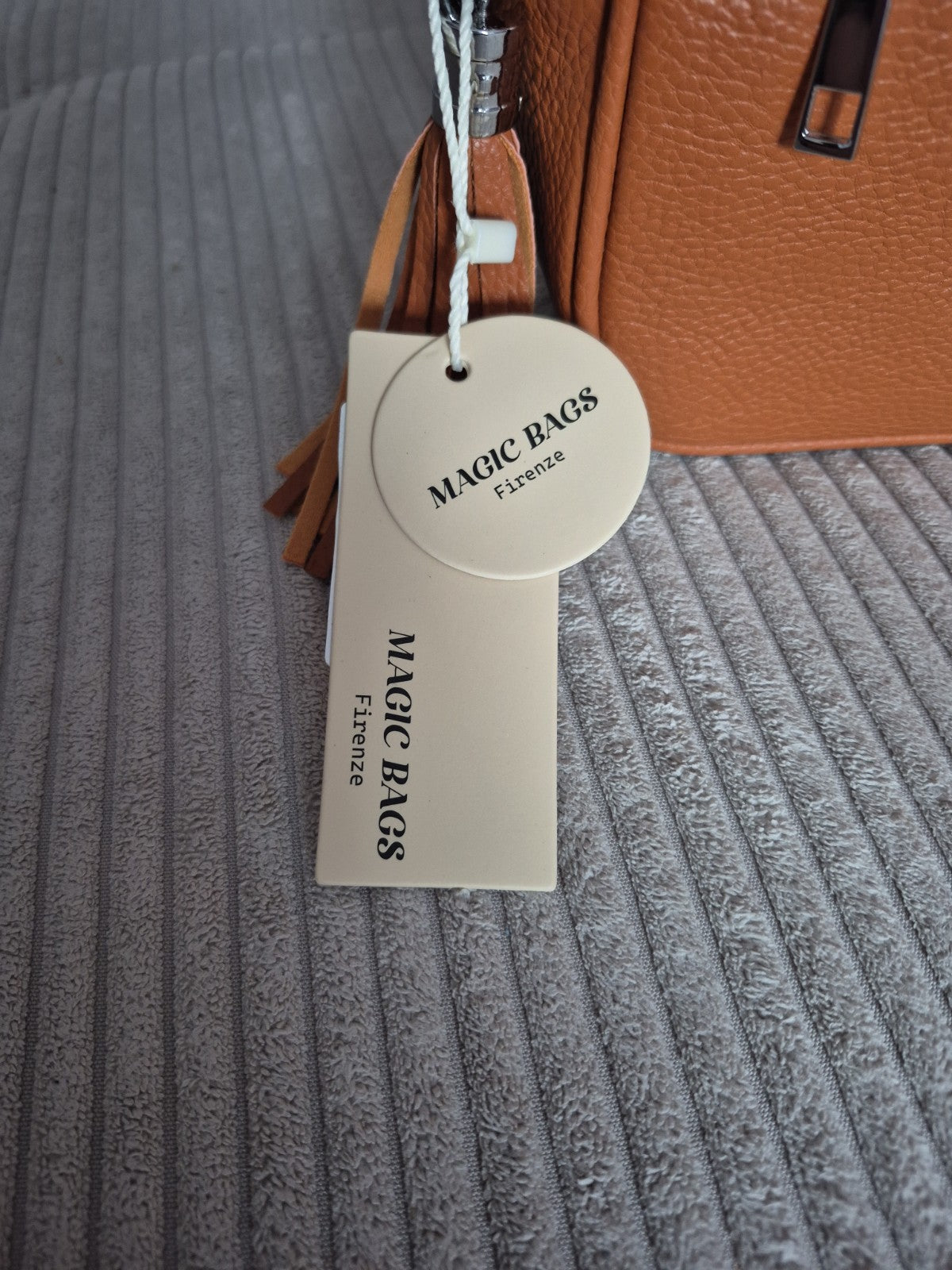 Magic Bags Firenze Damen Umhängetasche Cognac Camel Tasche Quaste – Produktbild 2