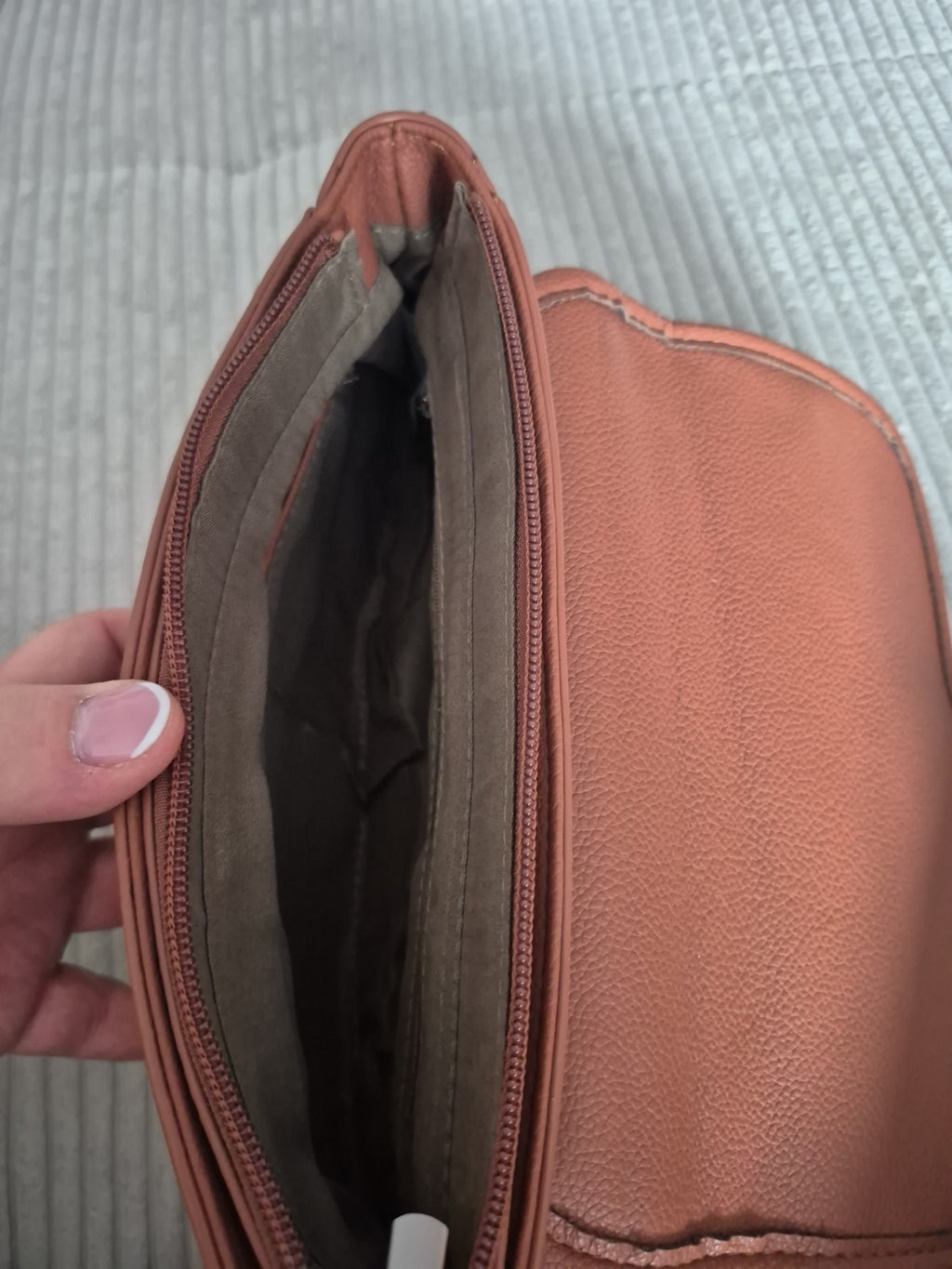 Analia Damen Tasche Leo Leopard Cognac Braun Umhängetasche – Produktbild 5
