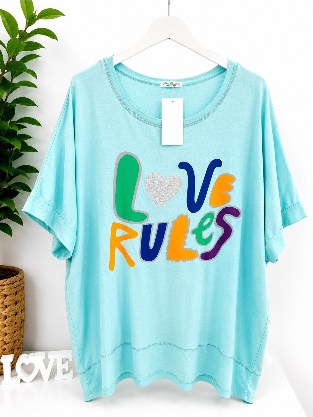 Curvy Oversize-Shirt „LOVE RULES“ in Mint – bis Größe 56 – Produktbild 1