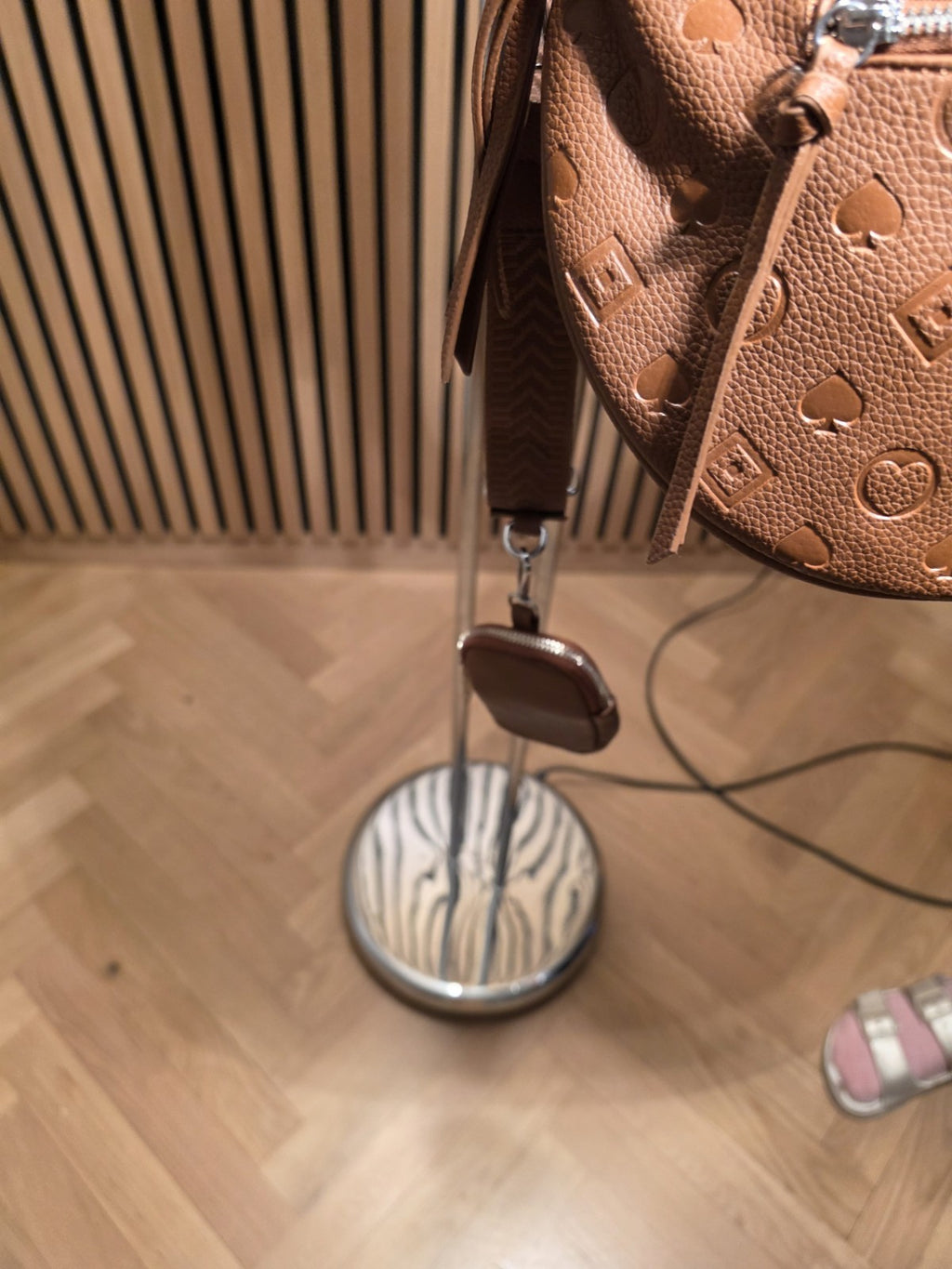 Damen Bauchtasche Cognac Crossbody Umhängetasche Kunstleder Festival – Produktbild 3