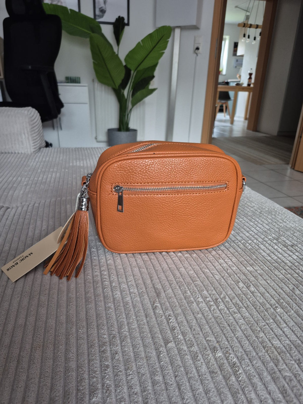 Magic Bags Firenze Damen Umhängetasche Cognac Camel Tasche Quaste – Produktbild 1